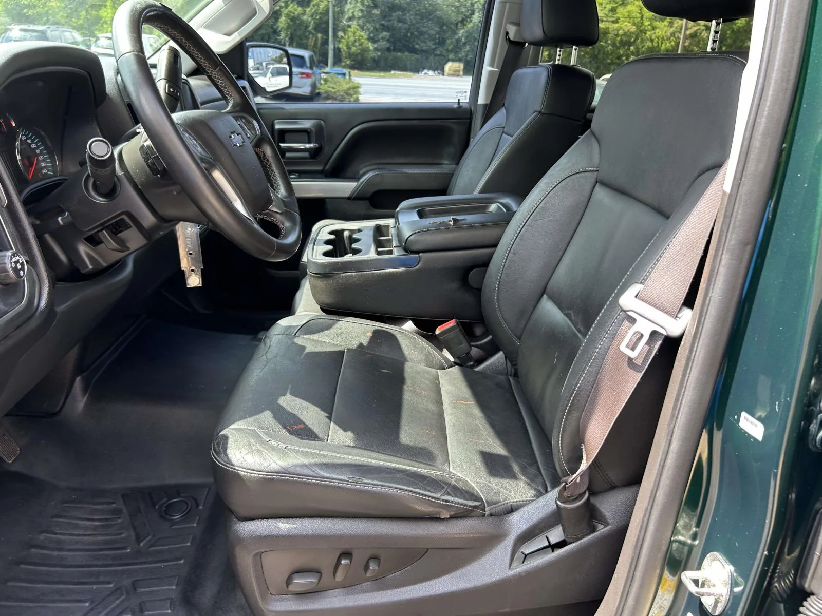 Used 2015 Green Chevrolet 4WD Crew Cab 143.5 LT w/2LT image 11