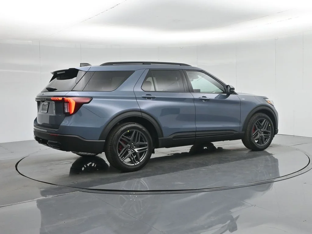 New 2026 Vapor Blue Metallic Ford ST-Line image 30