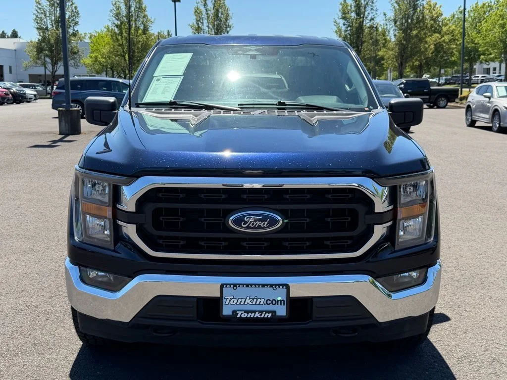 Used 2023 Blue Metallic Ford XLT image 3