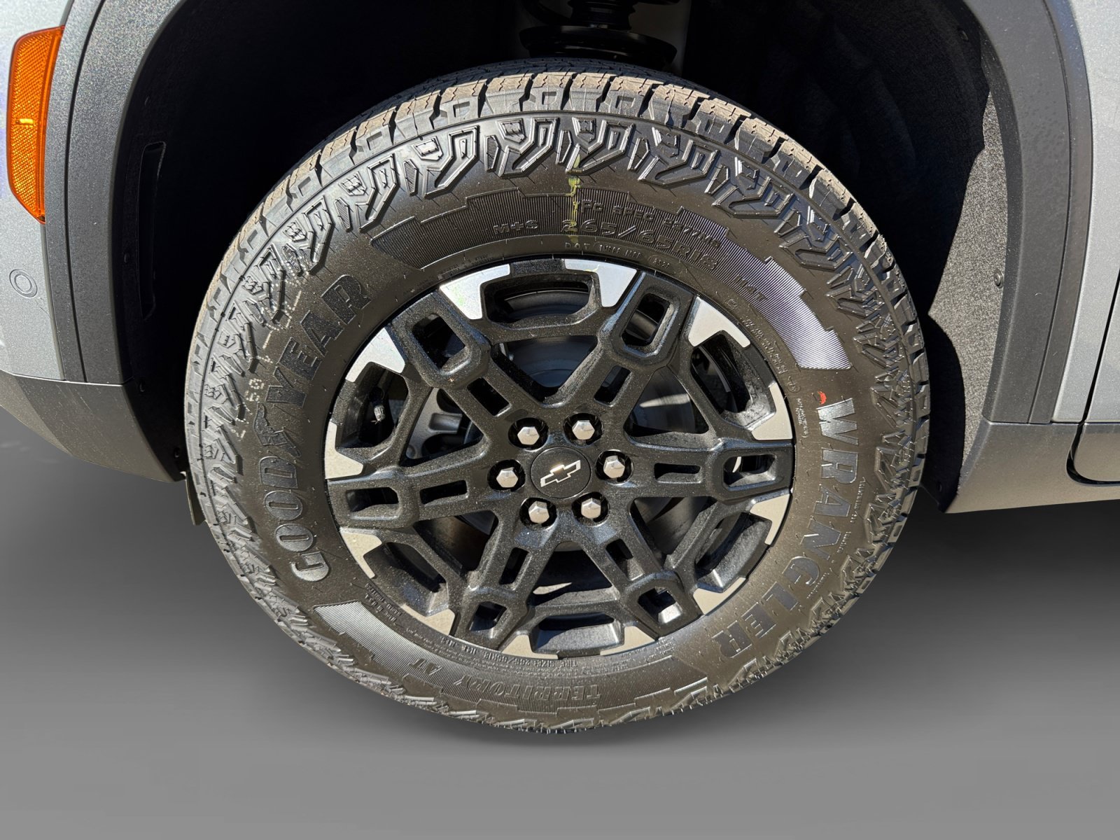 2027 Chevrolet Traverse Z71 - Photo 9