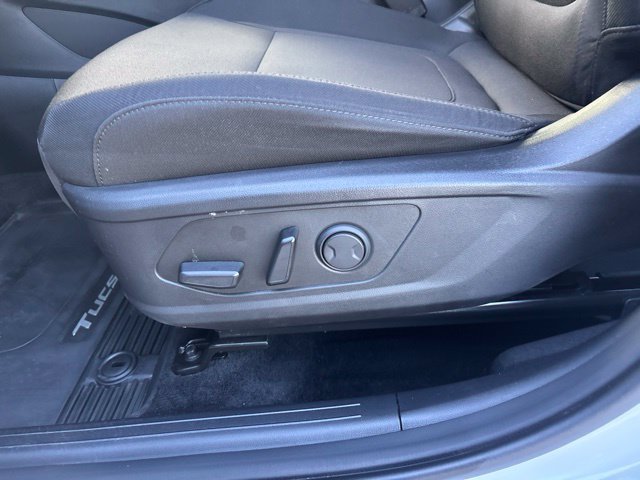 Used 2024 White Pearl Hyundai SEL image 13