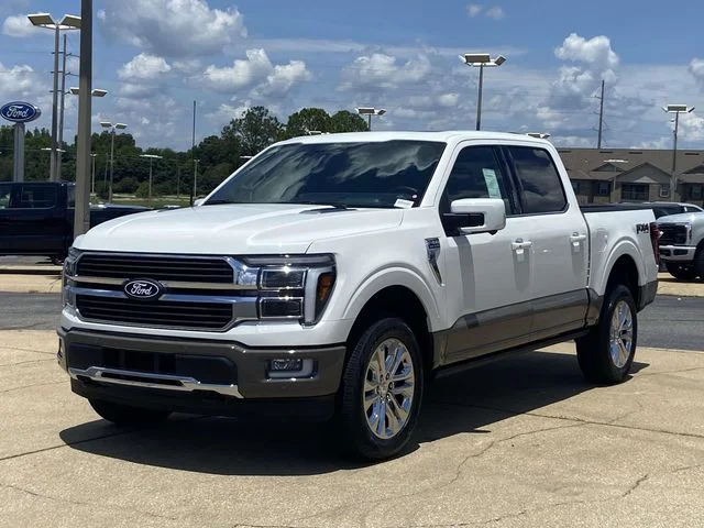 New 2026 Star White Metallic Tri-Coat Ford King Ranch image 5