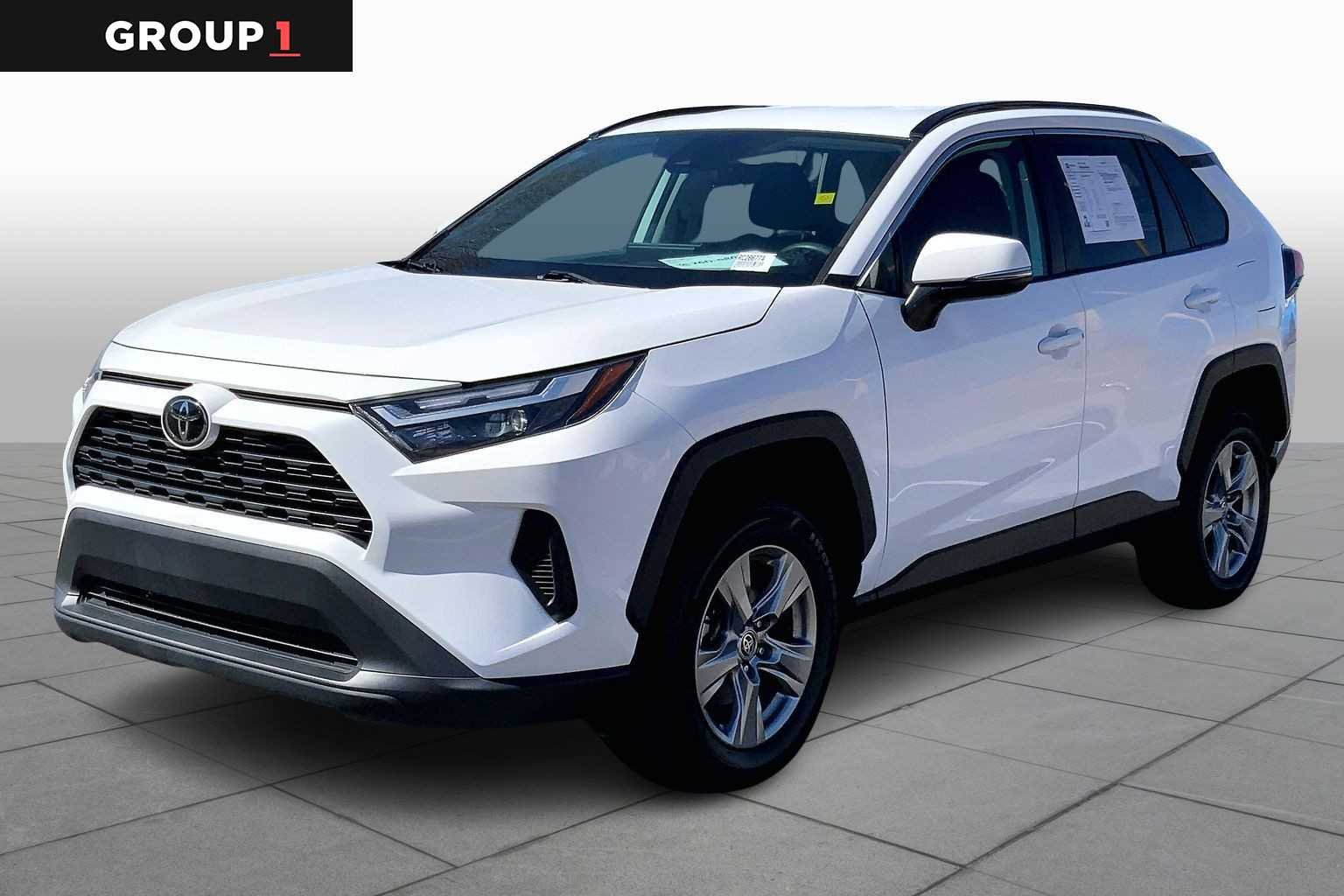 2024 Toyota RAV4 XLE