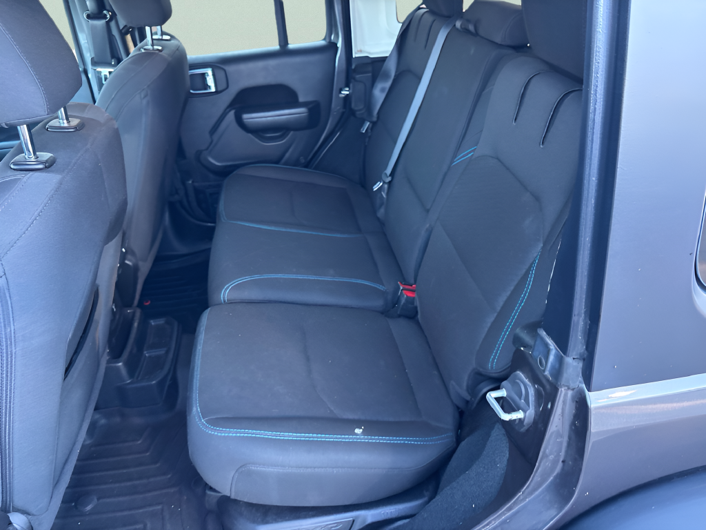 Used 2023 Gray Jeep Rubicon 4xe image 10