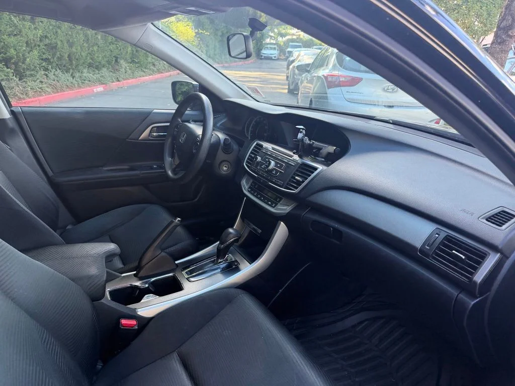 Used 2014 Black Honda LX image 14