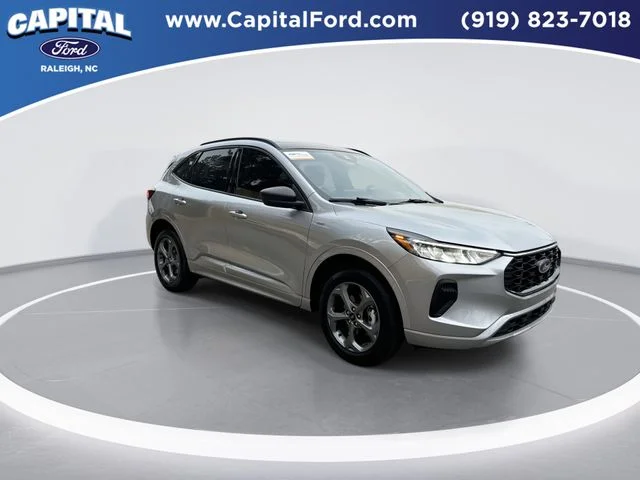 Used 2023 Silver Ford ST-Line image 2