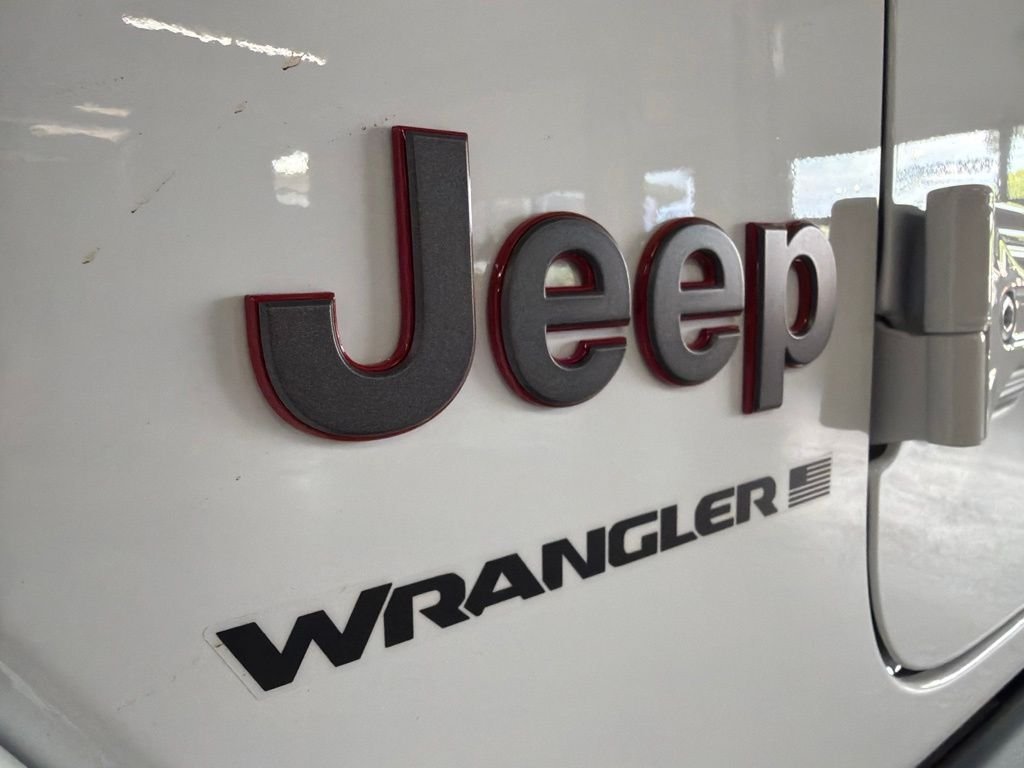 New 2026 Bright White Clearcoat Jeep Rubicon X image 14
