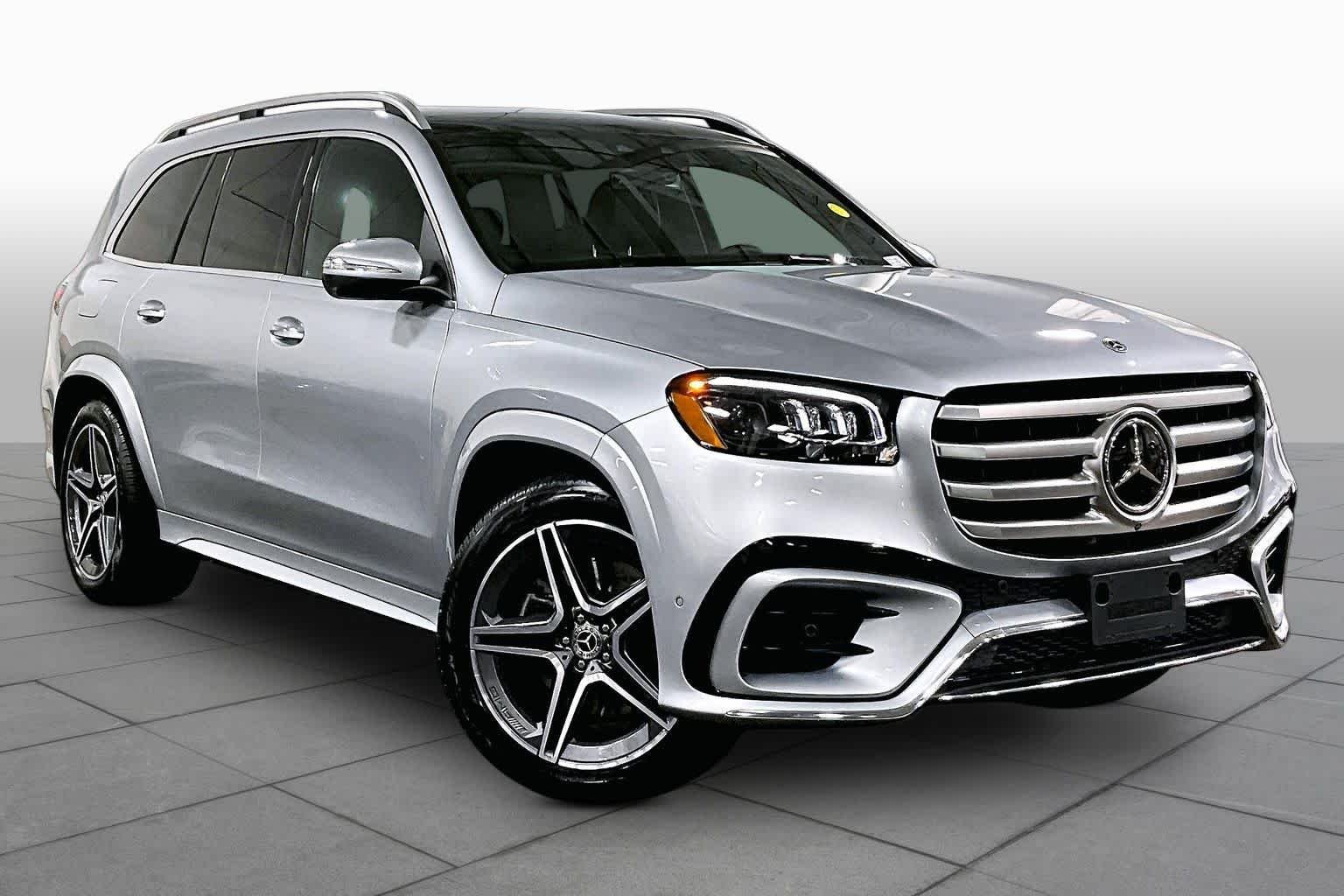 Used 2025 Cirrus Silver Metallic Mercedes-Benz GLS 450 image 3