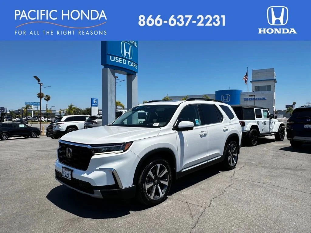2023 Honda Pilot Elite AWD's photo