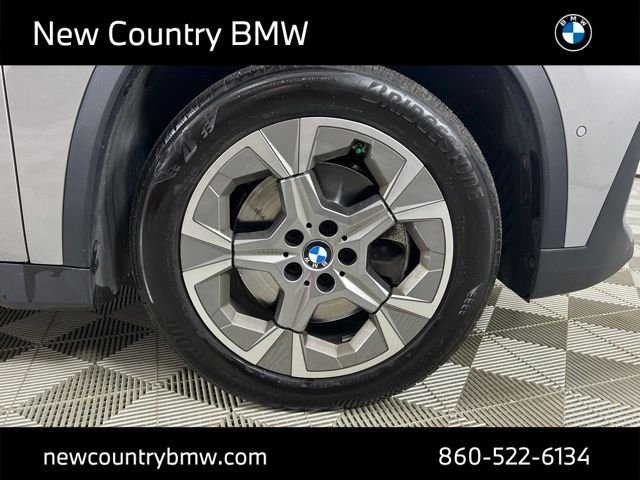Used 2023 Space Silver Metallic BMW xDrive28i image 9
