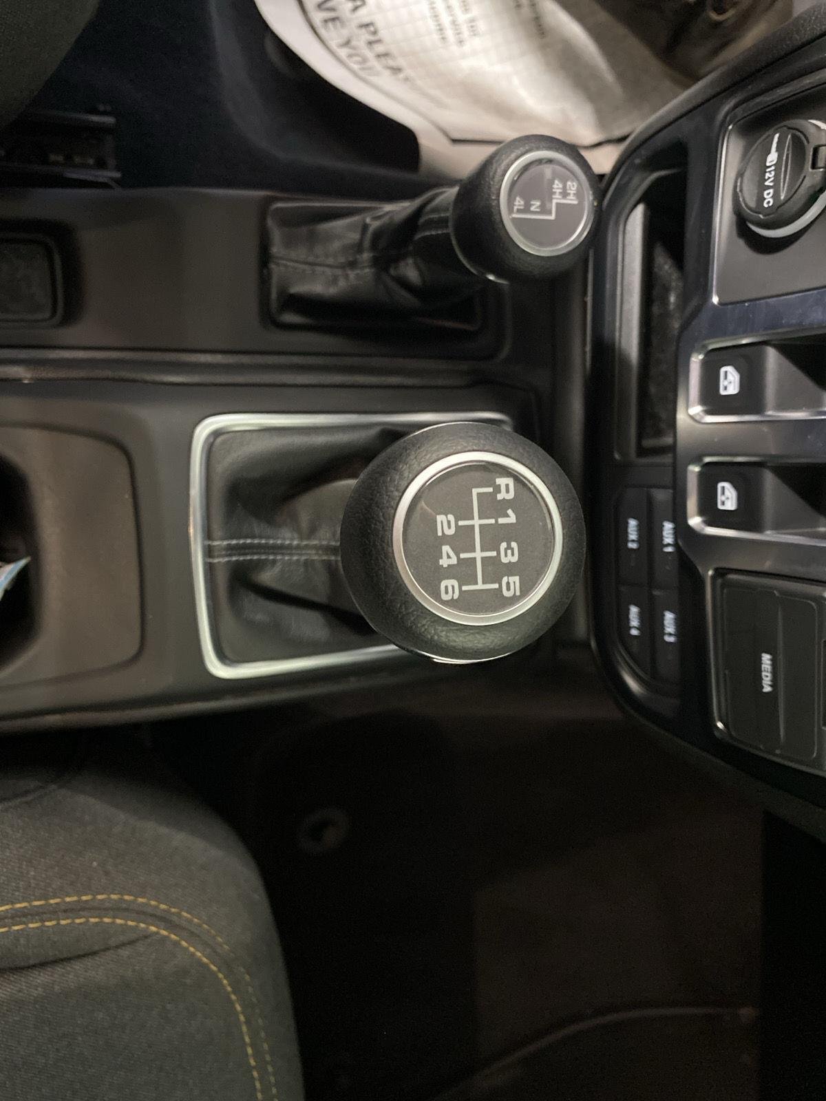 Used 2024 Hydro Blue Pearlcoat Jeep Sport S image 24