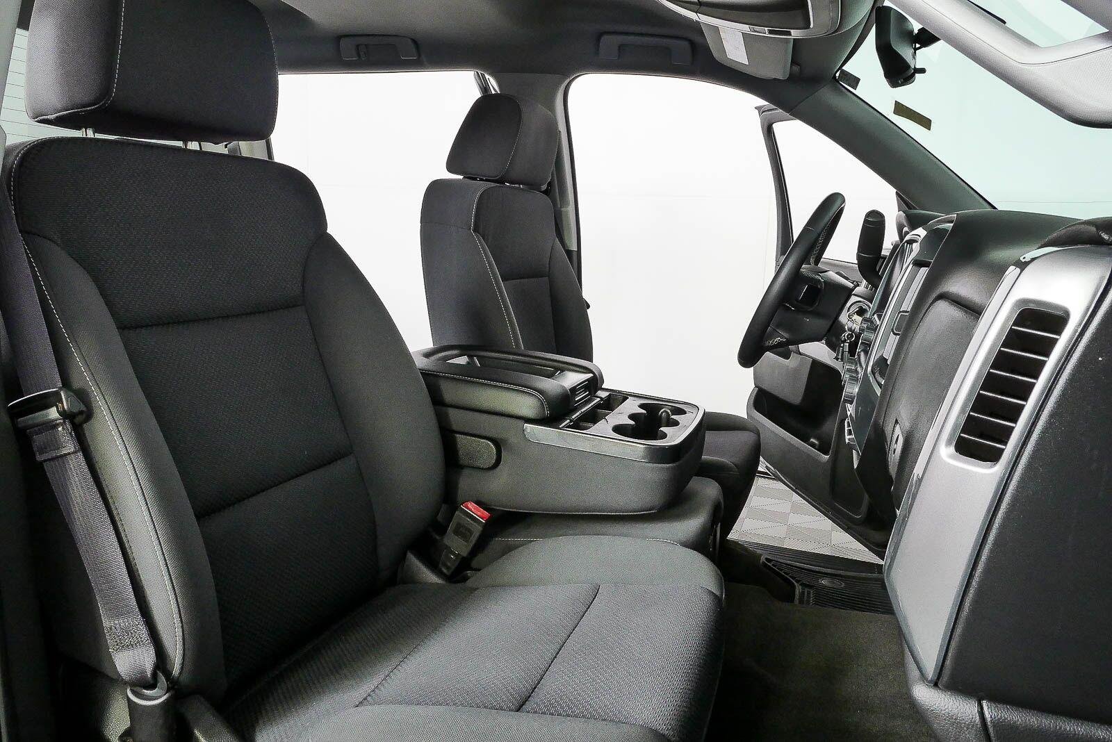 Used 2017 GRAPHITE METALLIC Chevrolet LT image 20
