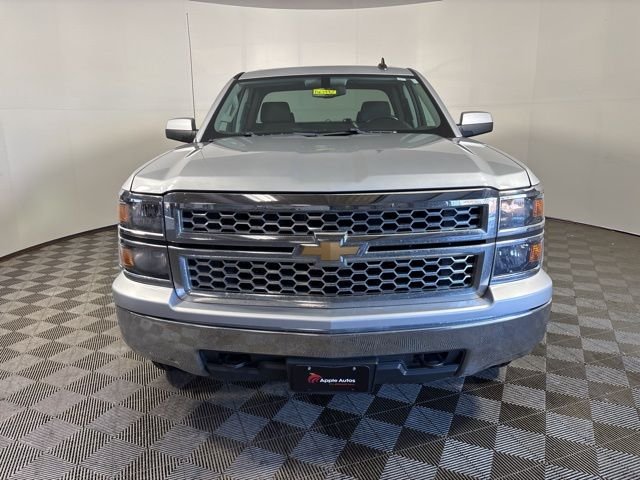 Used 2015 Chevrolet Silverado 1500 LT with VIN 1GCVKREH6FZ271037 for sale in Shakopee, Minnesota
