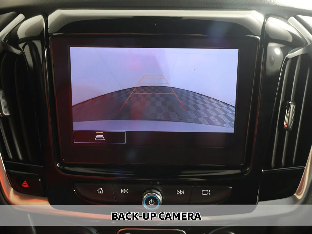 Used 2023 Gray Chevrolet LT image 6