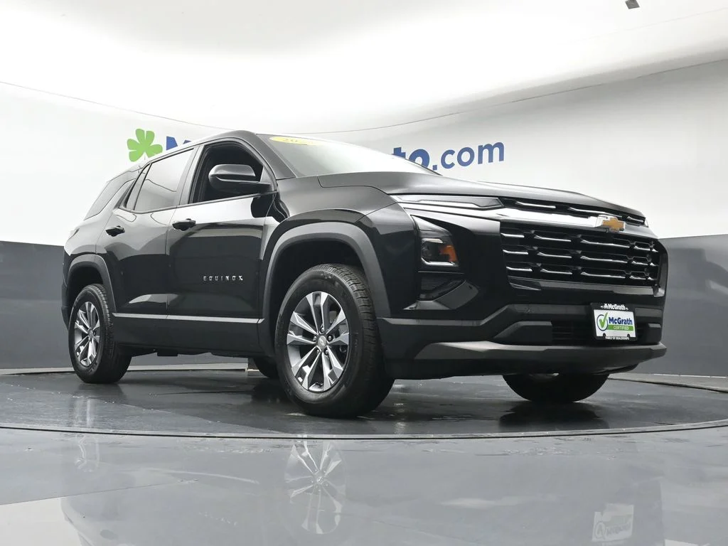 Used 2025 Black Chevrolet LT image 25