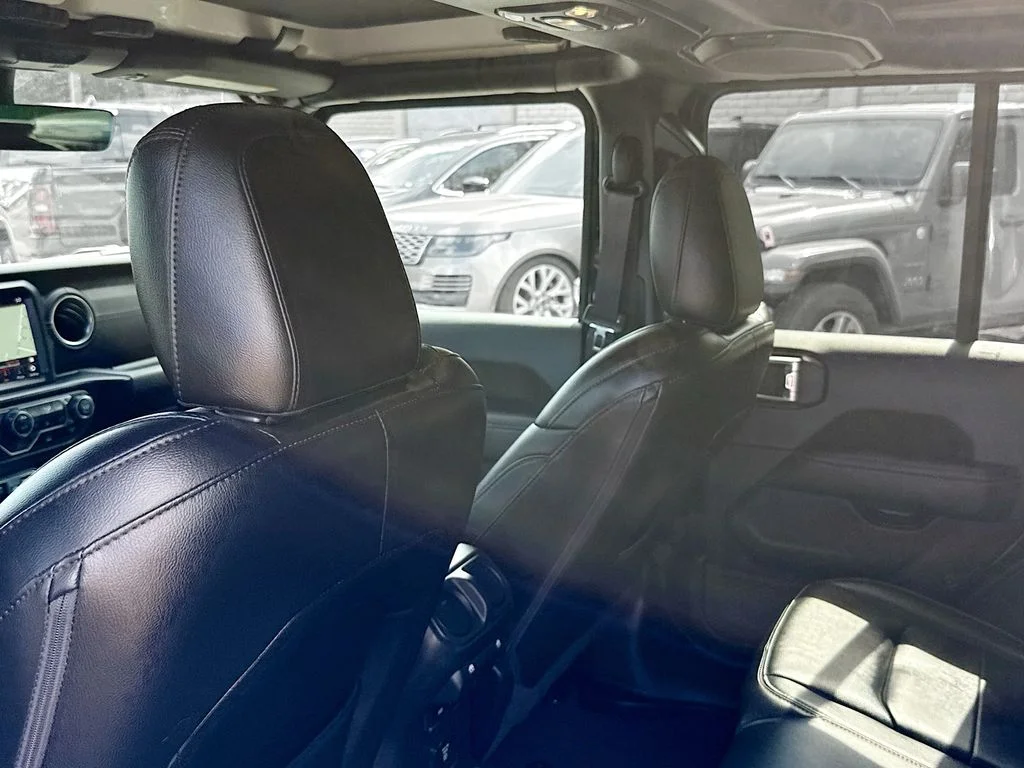 Used 2022 Black Jeep Unlimited Sahara image 28