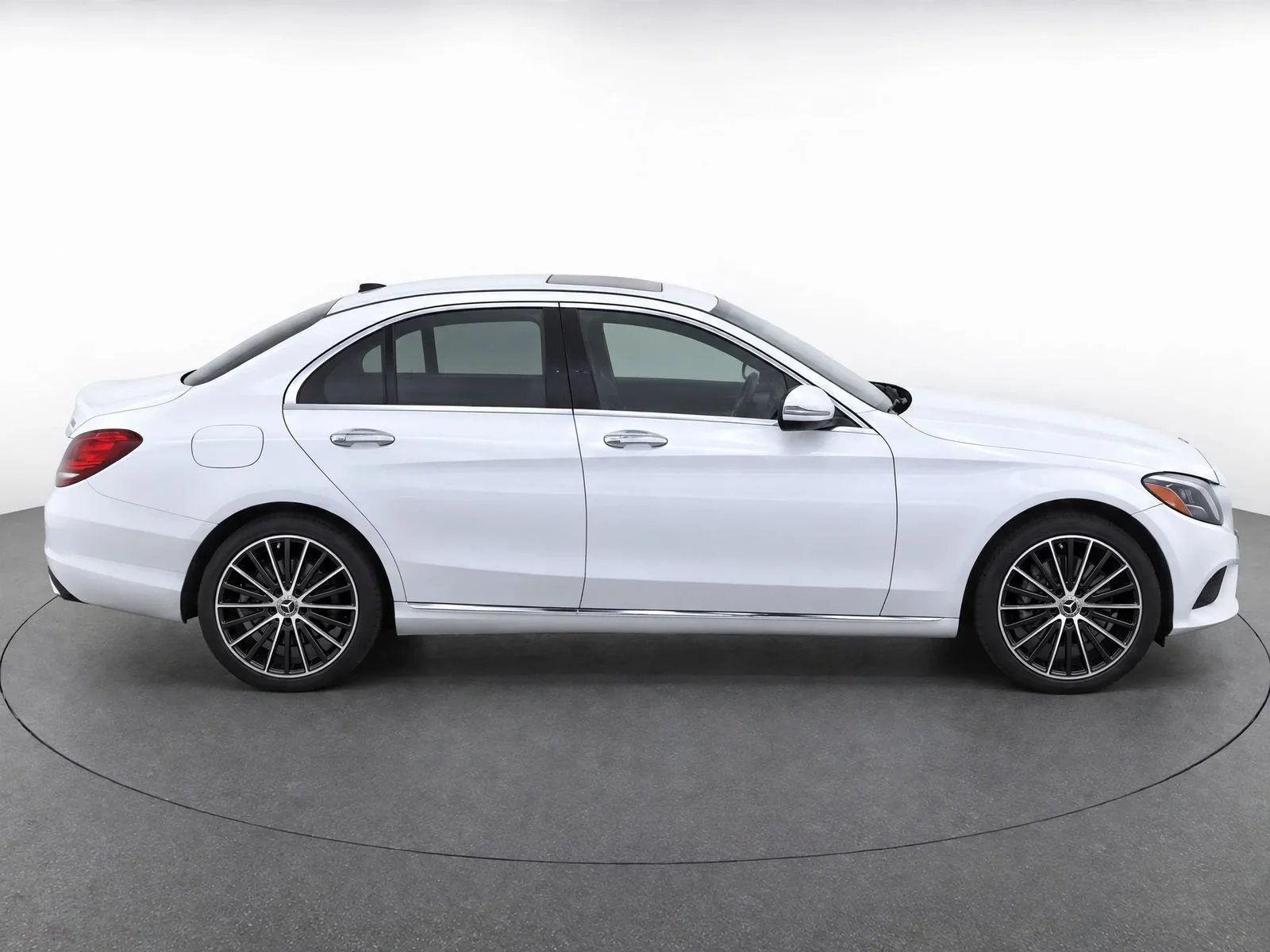 Used 2019 Polar White Mercedes-Benz C300 4MATIC® image 8