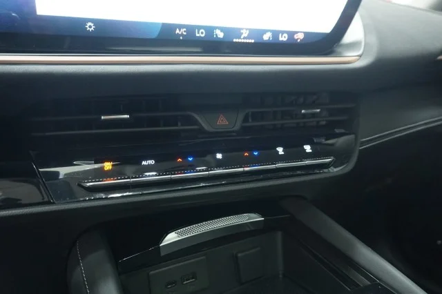 2026 Buick Envision Sport Touring - Photo 35
