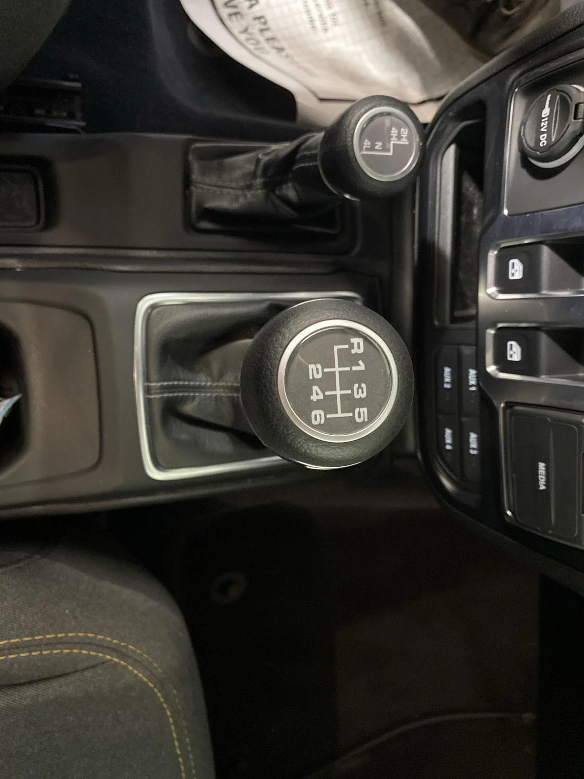 Used 2024 Hydro Blue Pearlcoat Jeep Sport S image 24