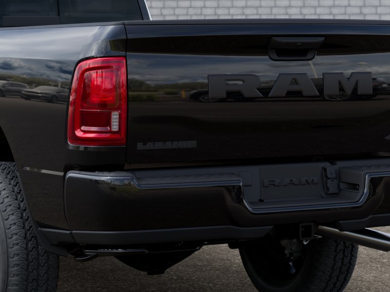 New 2026 Diamond Black Crystal Pearl-Coat Exterior Paint RAM Laramie image 39