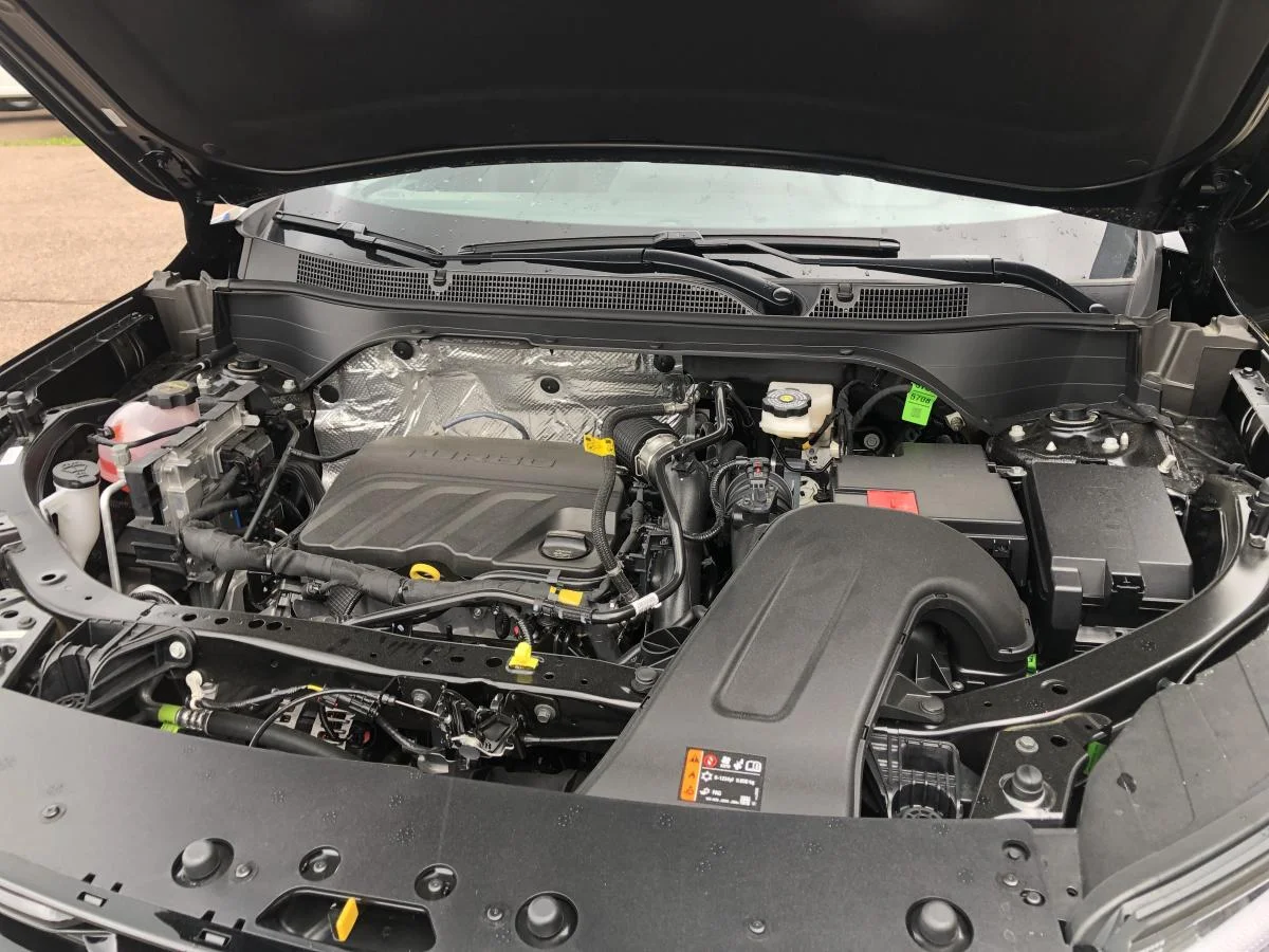 New 2026 Black Chevrolet Fwd 4dr 2rs image 20