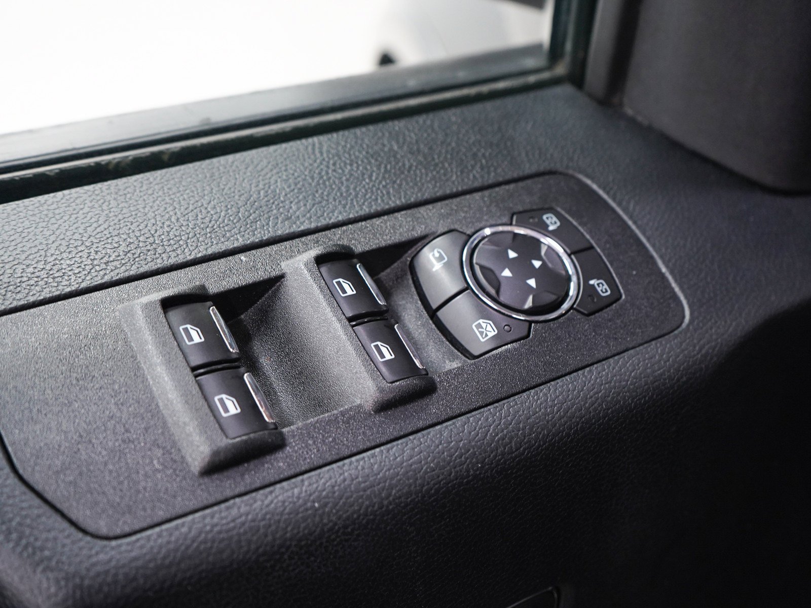 Used 2020 Black Ford XL image 23