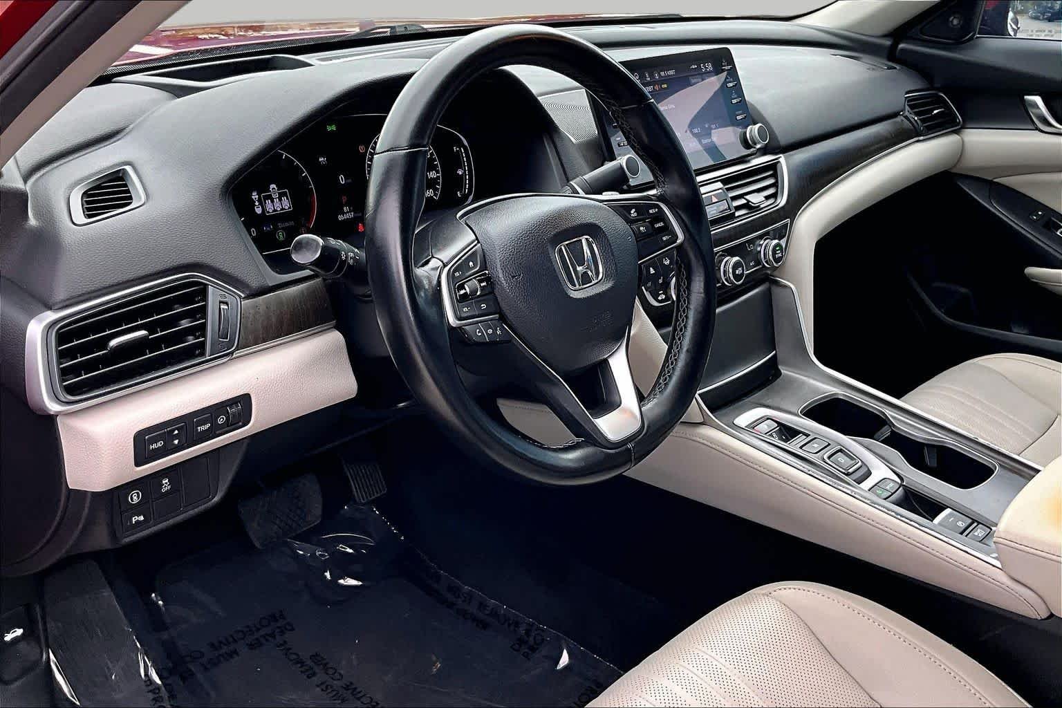 Used 2021 Radiant Red Metallic Honda Touring image 13