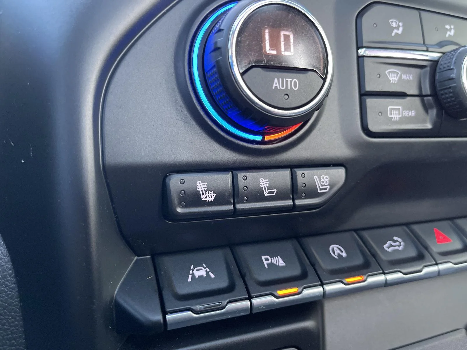 Used 2020 Satin Steel Metallic Chevrolet High Country image 31