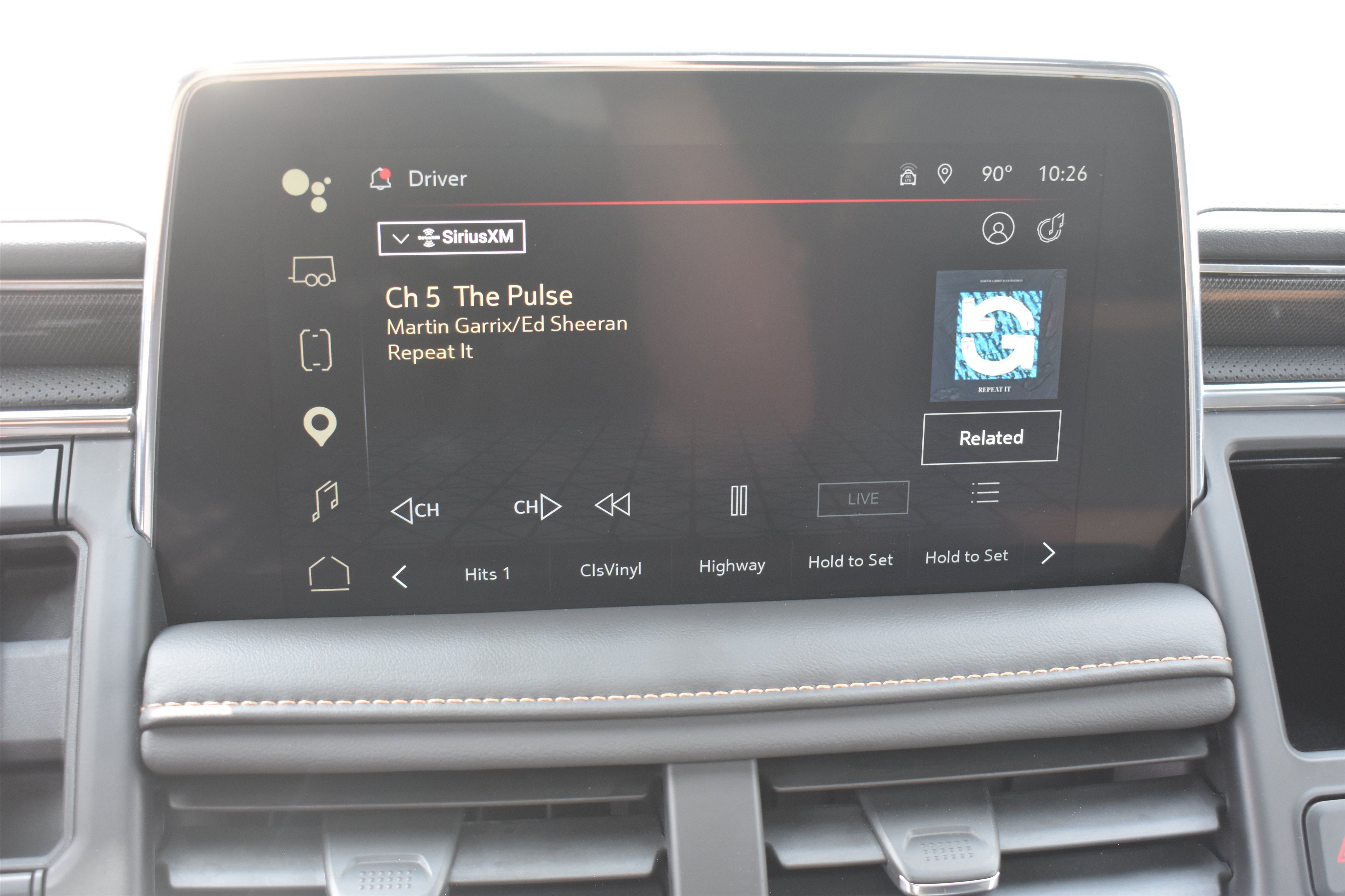 2024 GMC Yukon AT4 - Photo 27