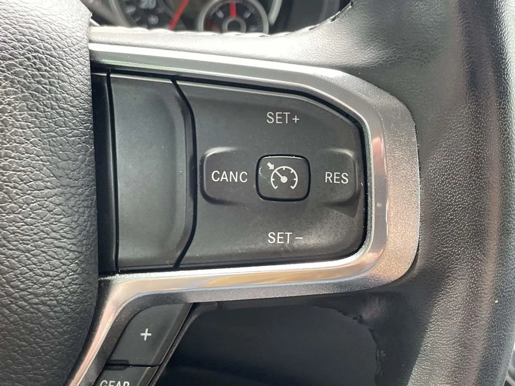 Used 2022 Red Ram Laramie image 31