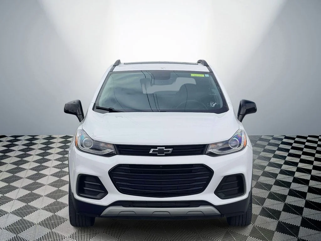 Used 2019 Chevrolet Trax LT with VIN 3GNCJLSB5KL365135 for sale in Pinckney, MI
