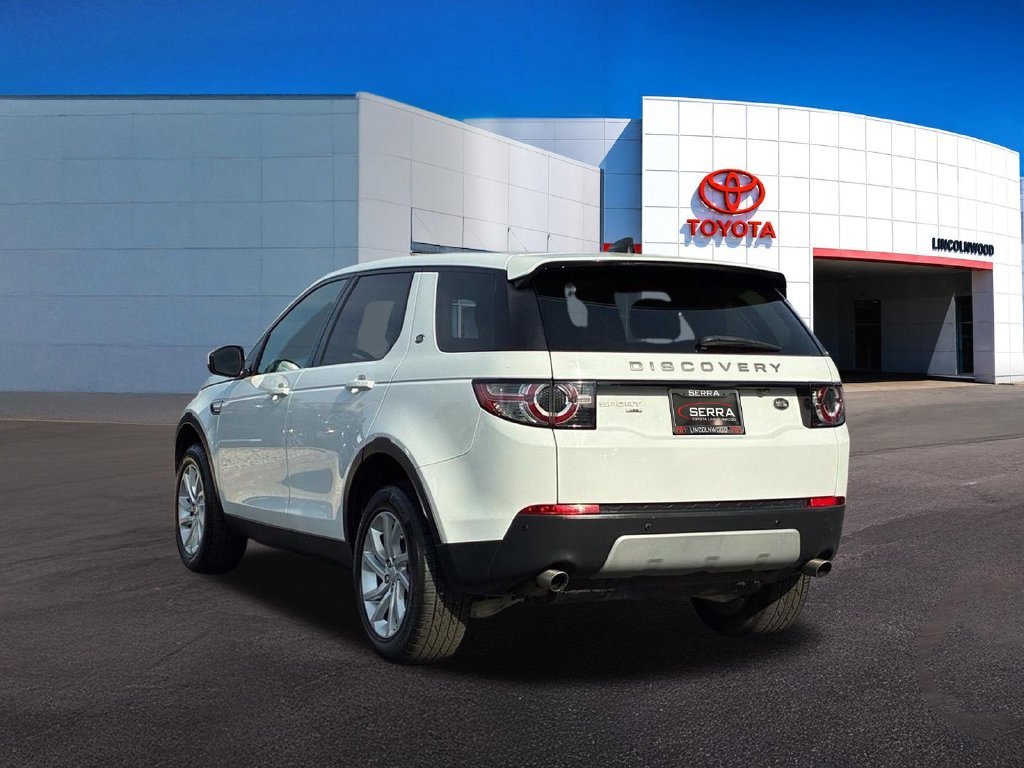 Used 2017 White Land Rover HSE image 13