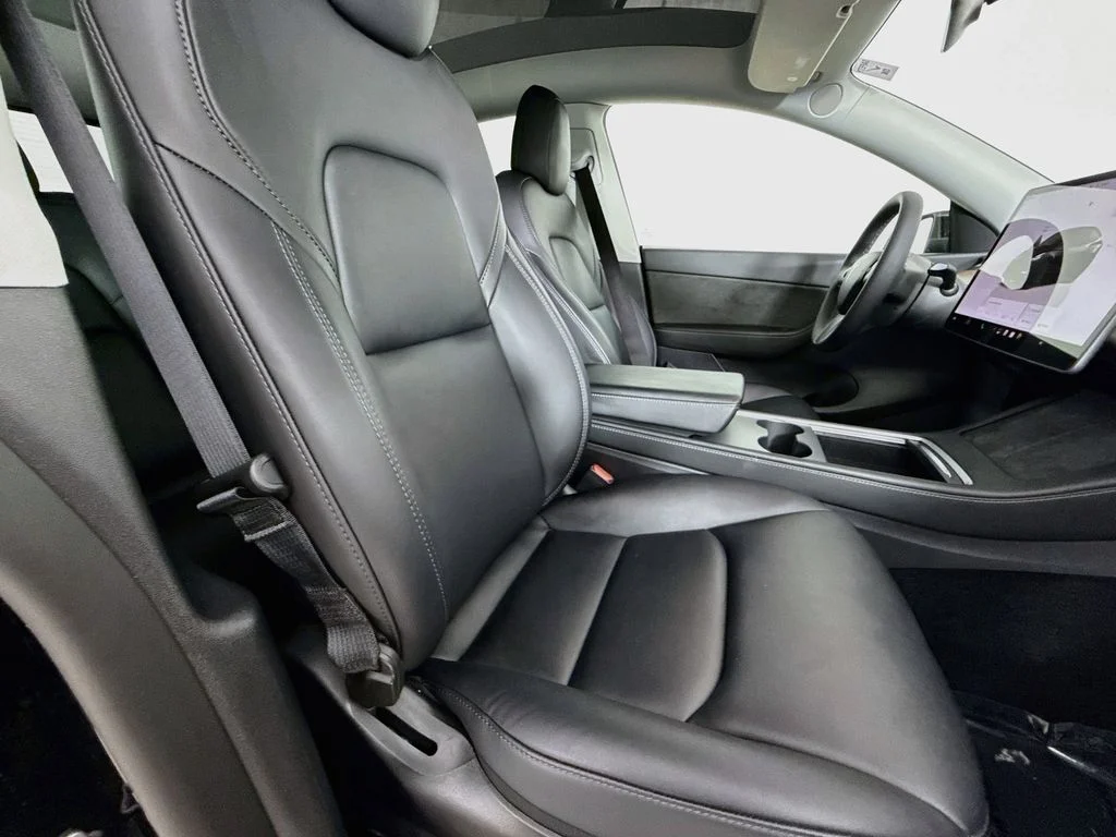Used 2022 Black Tesla Performance image 29