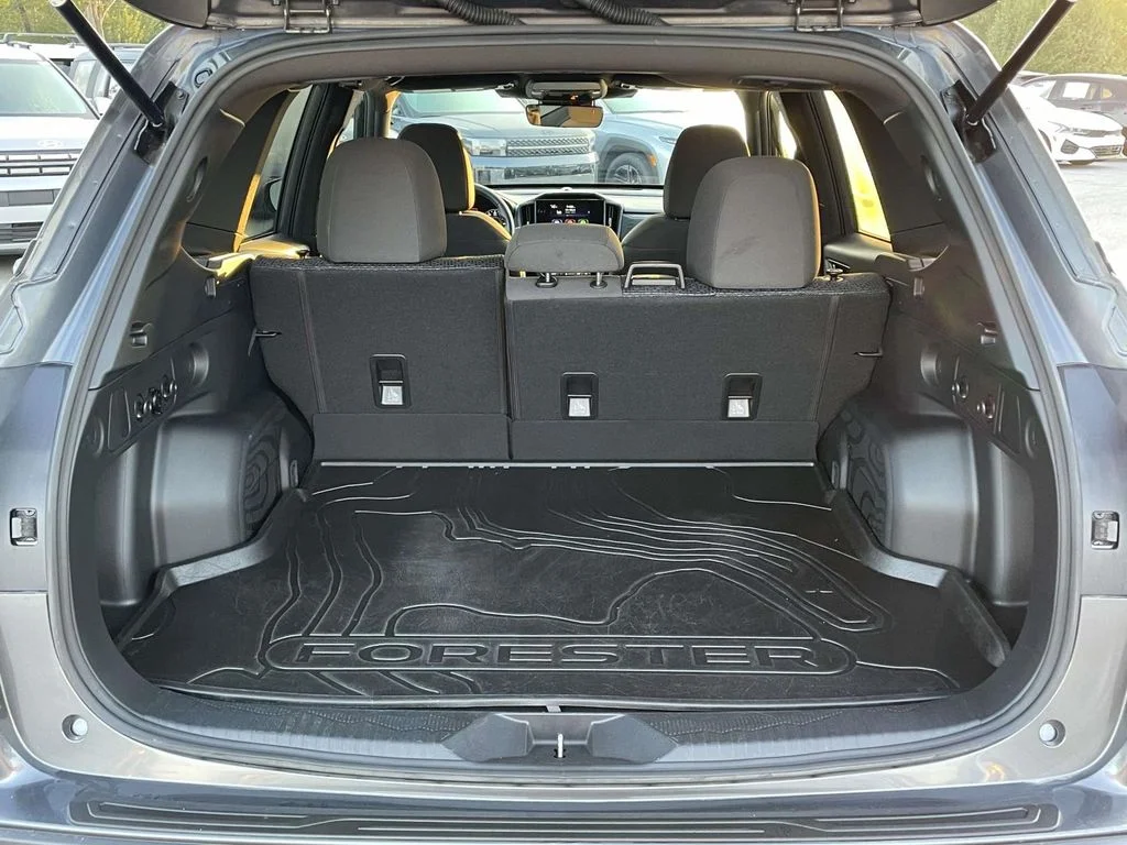 Used 2025 Magnetite Gray Metallic Subaru Premium image 28