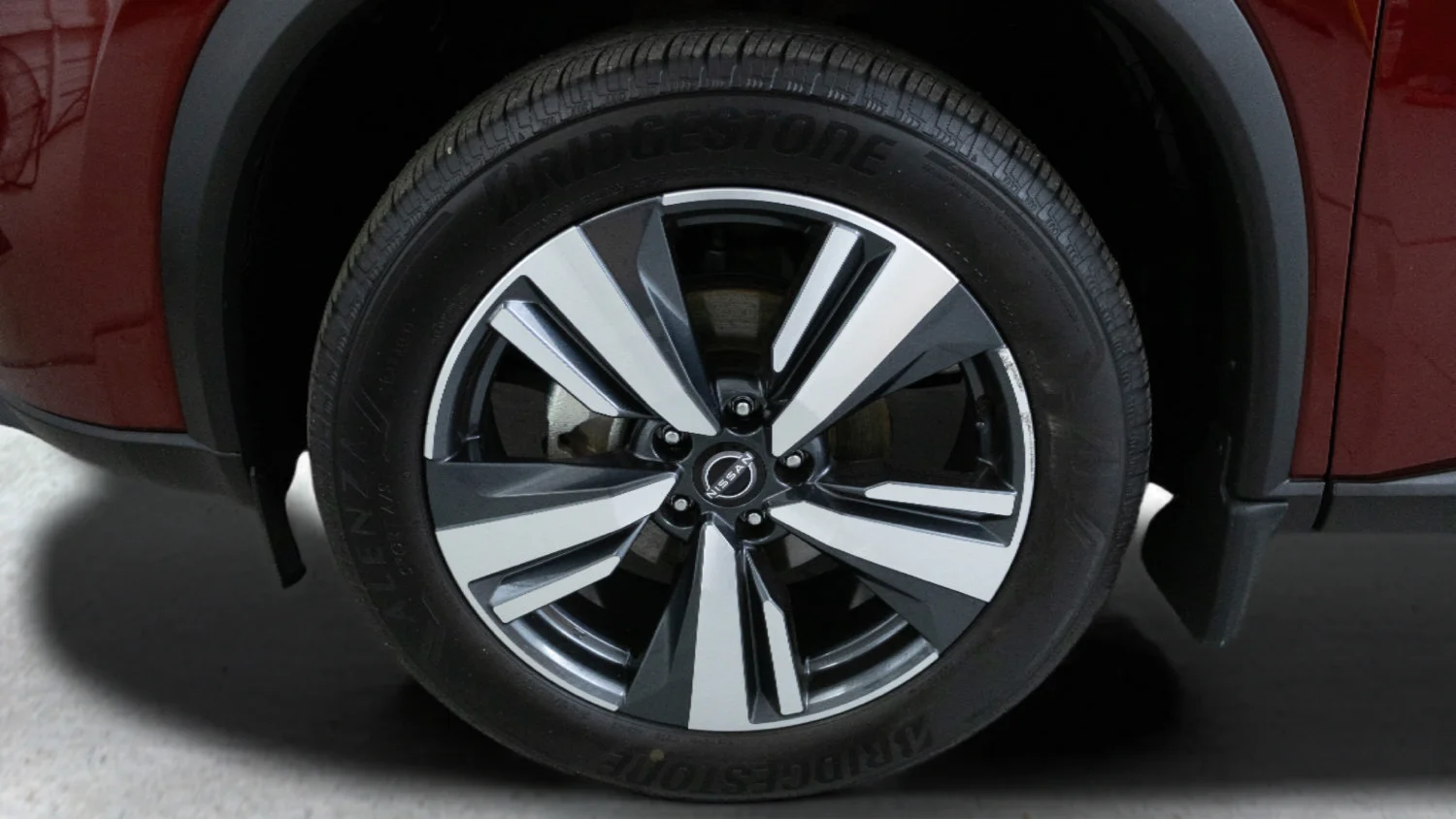 Used 2025 Red Nissan SL Intelligent AWD image 9