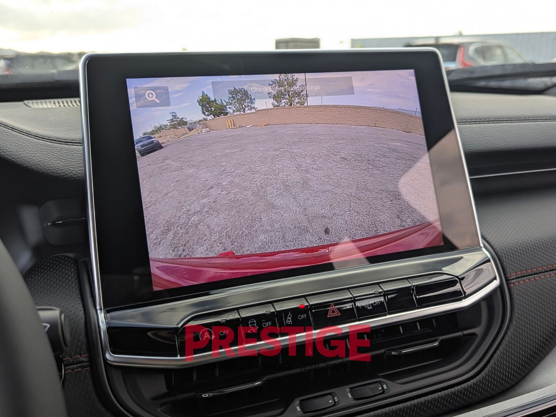 New 2026 Red Hot Pearl-Coat Exterior Paint Jeep Trailhawk image 15
