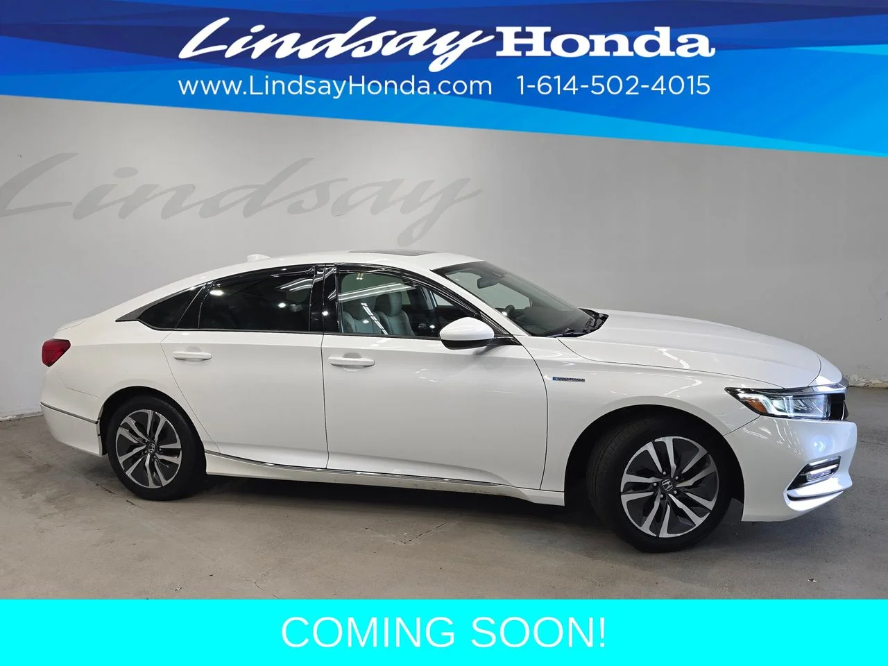 Used 2018 White Orchid Pearl Honda EX image 3
