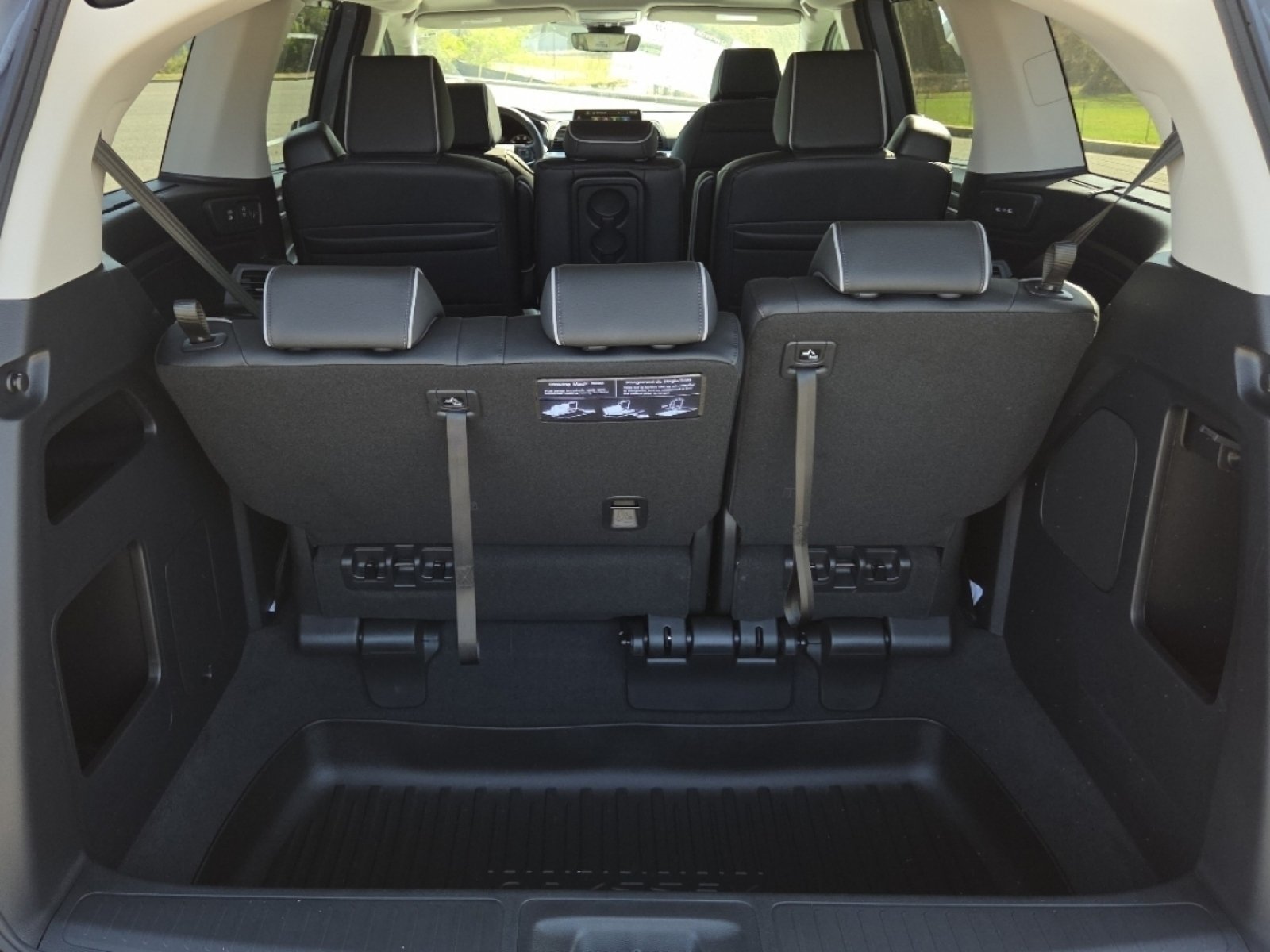 New 2026 Sonic Gray Pearl Honda Touring image 21