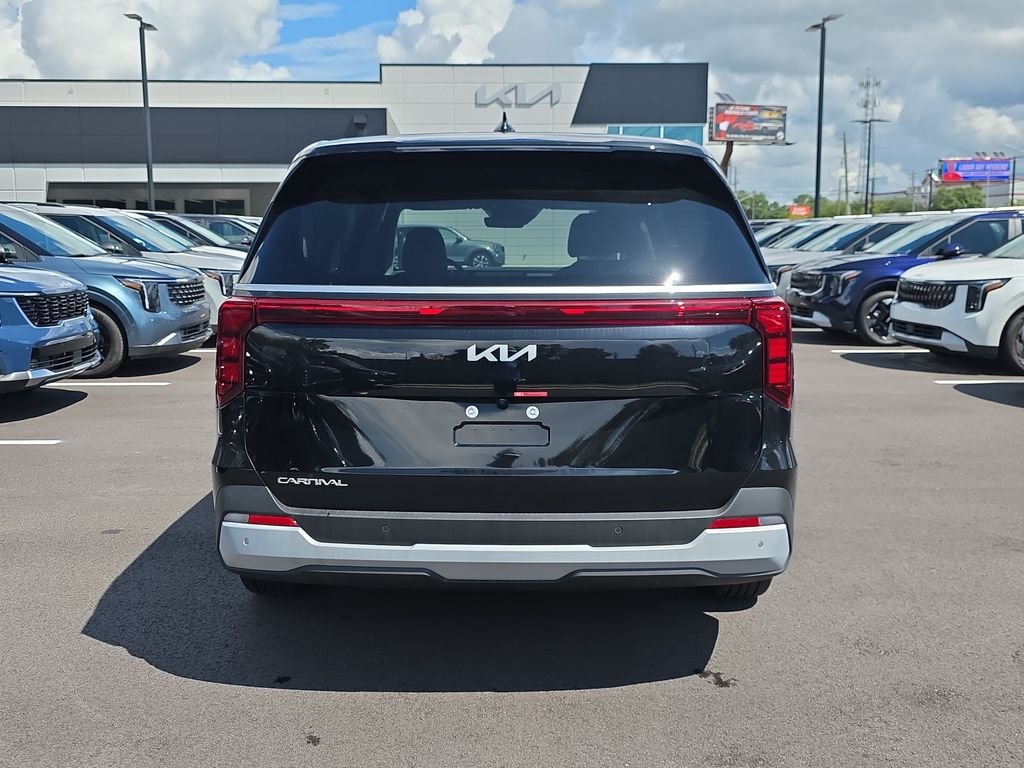 New 2026 Aurora Black Pearl Kia LXS image 6