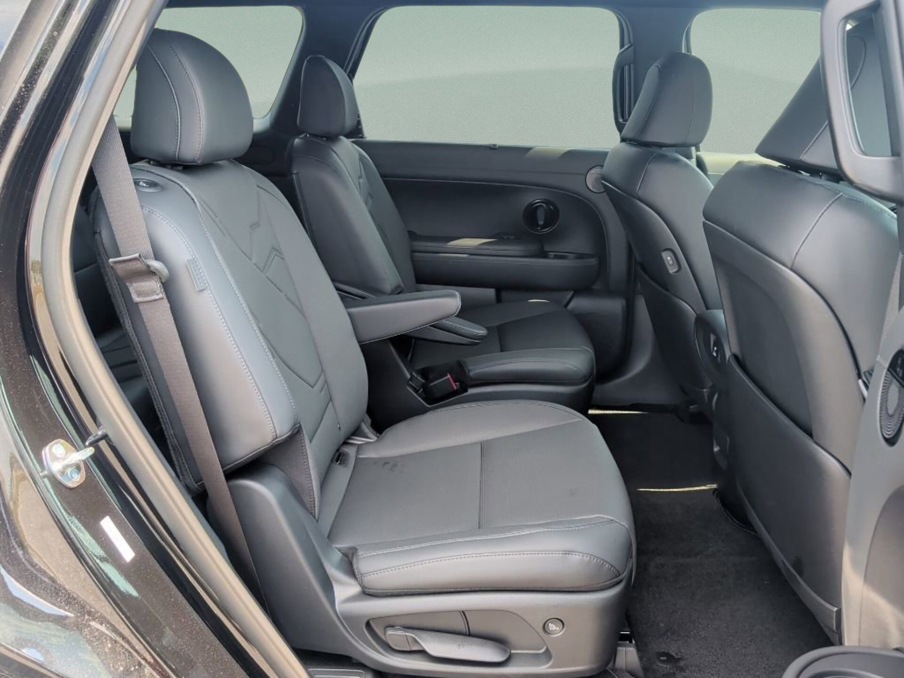 New 2026 Abyss Black Pearl Hyundai XRT Pro image 9