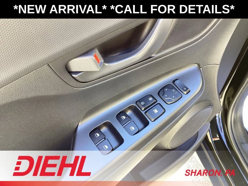 Used 2018 Black Hyundai SEL image 23