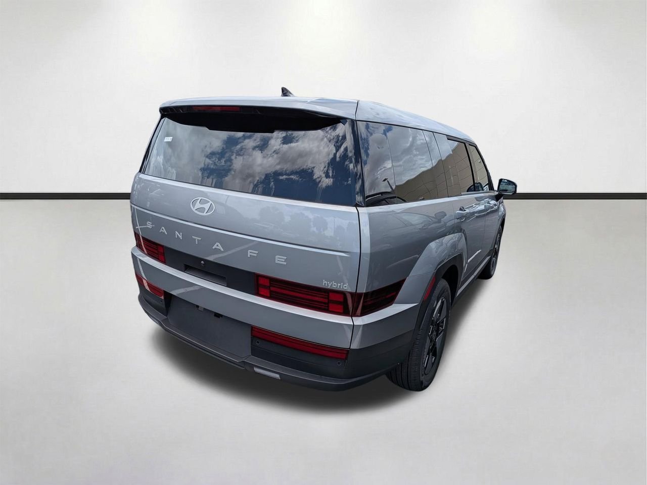 New 2027 Shimmering Silver Hyundai SEL image 3