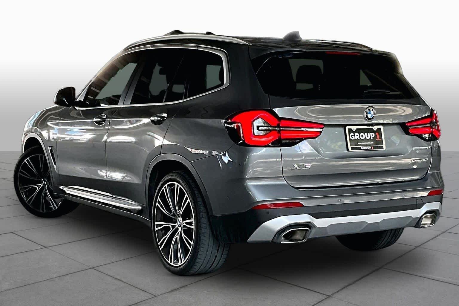 Used 2023 Skyscraper Gray Metallic BMW sDrive30i image 11