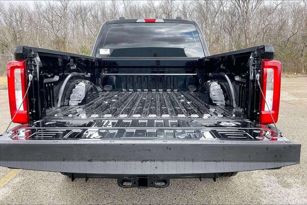 New 2026 Ford Super Duty F-250 XL 4D Crew Cab