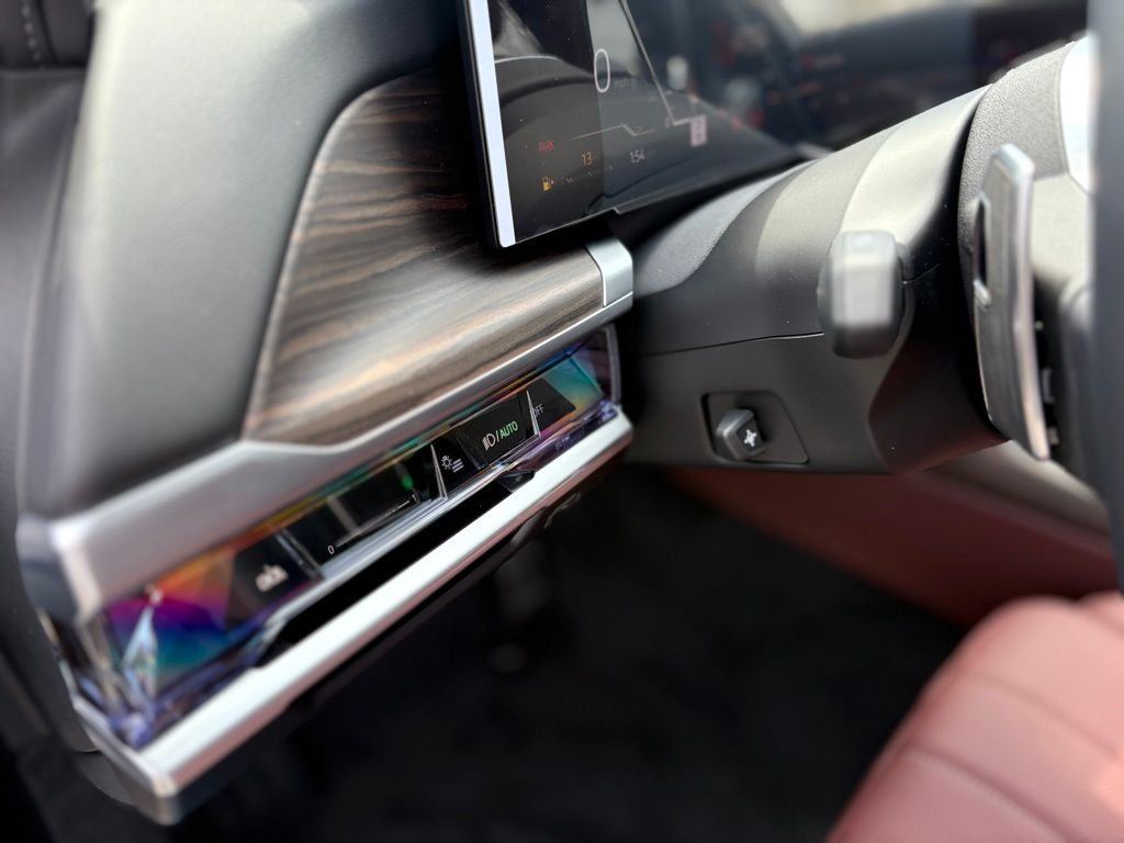 2025 BMW 7 Series 760i - Photo 14