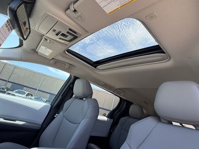 New 2026 Wind Chill Pearl <sup>1</sup> Toyota  XLE image 28