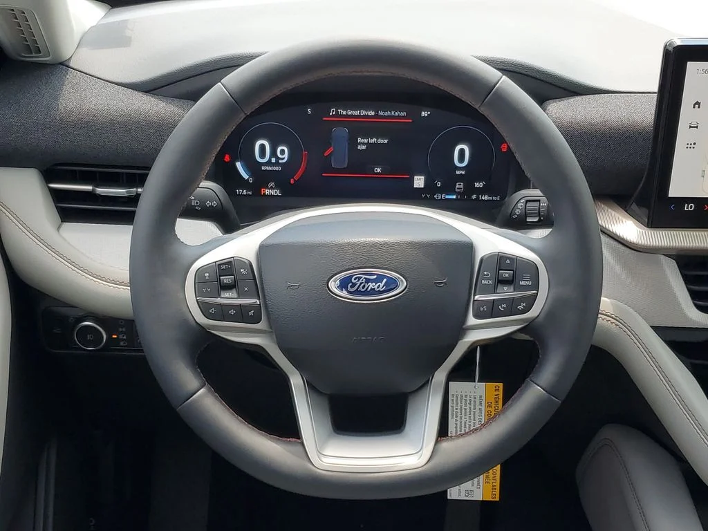 New 2026 Space White Metallic Ford Active image 23