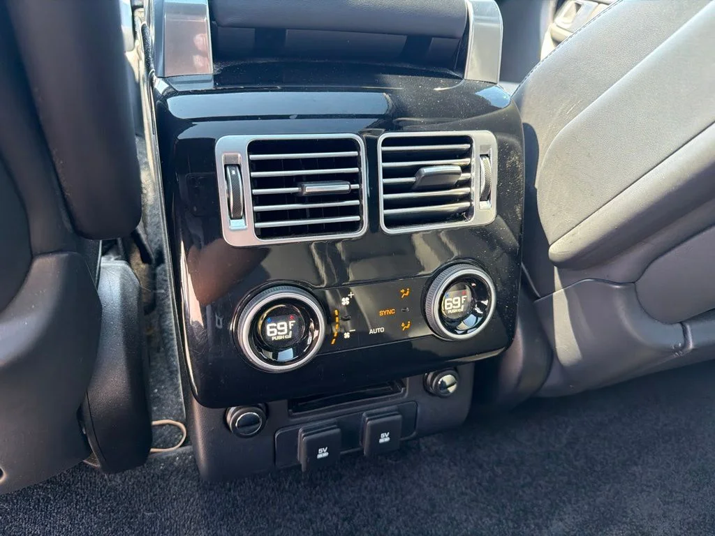 Used 2018  Land Rover 5.0L V8 Supercharged image 19