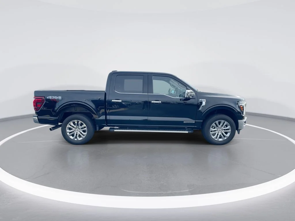 Used 2025 Black Ford Lariat image 9