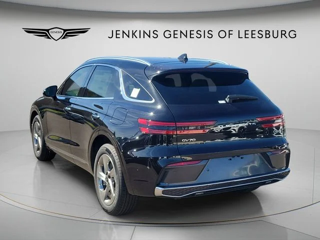 Used 2026 Black Genesis 2.5T Advanced image 6